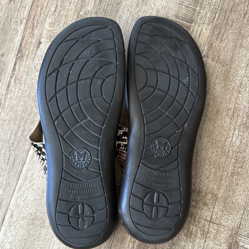 Mephisto Python Snake Thong Sandals 40 - image 7